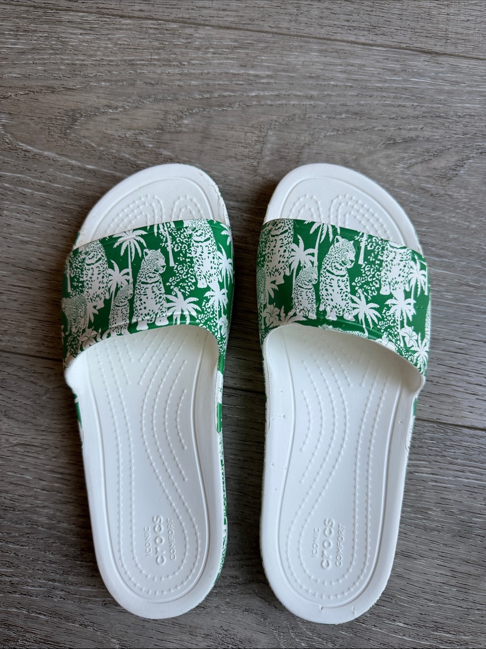 CROCS White Kadee Slide Green Tropical Print Slide Sandals